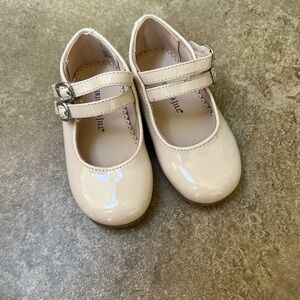 Flower girl shoes for toddler (size 5)